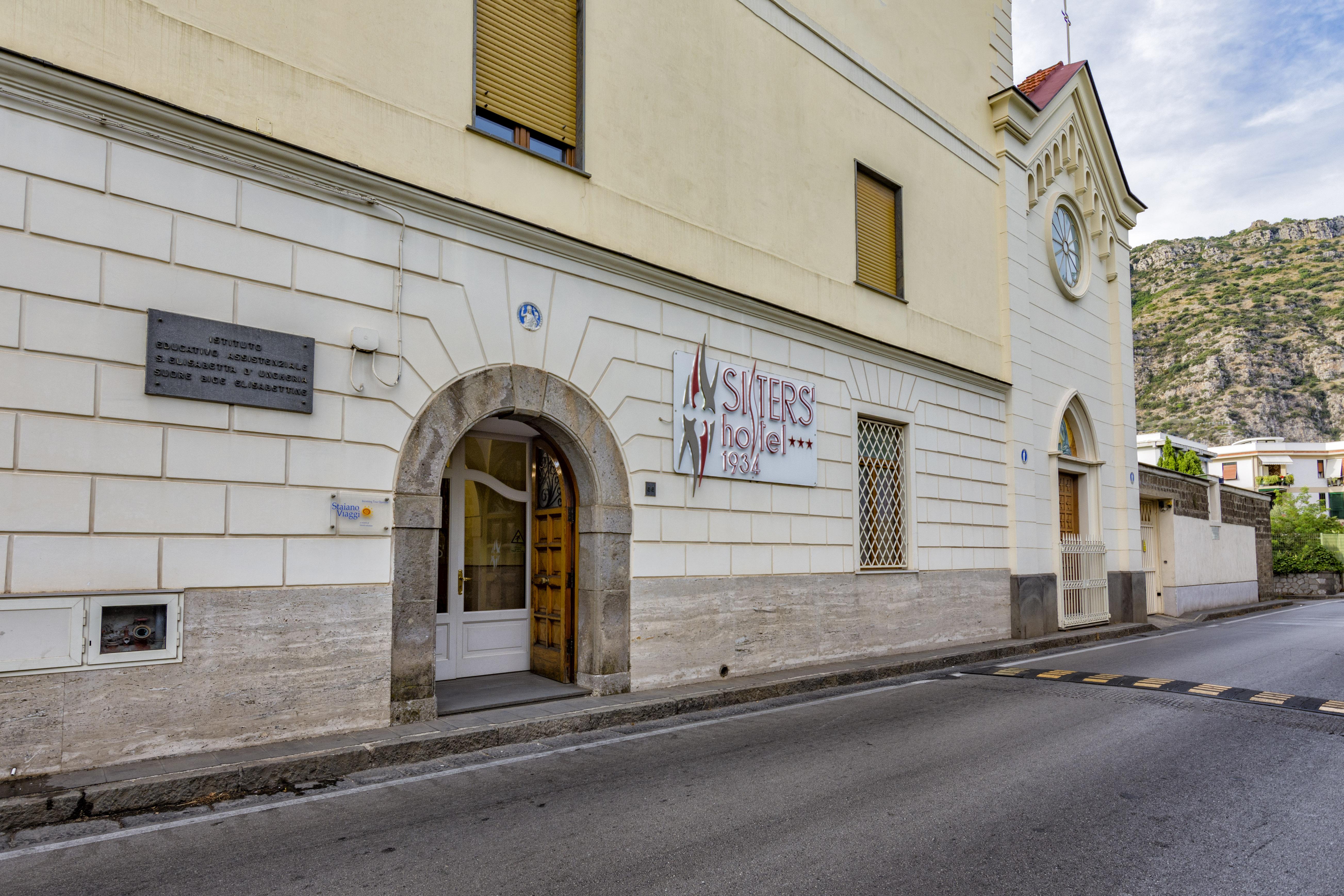 Sisters Hostel Piano di Sorrento Exterior foto