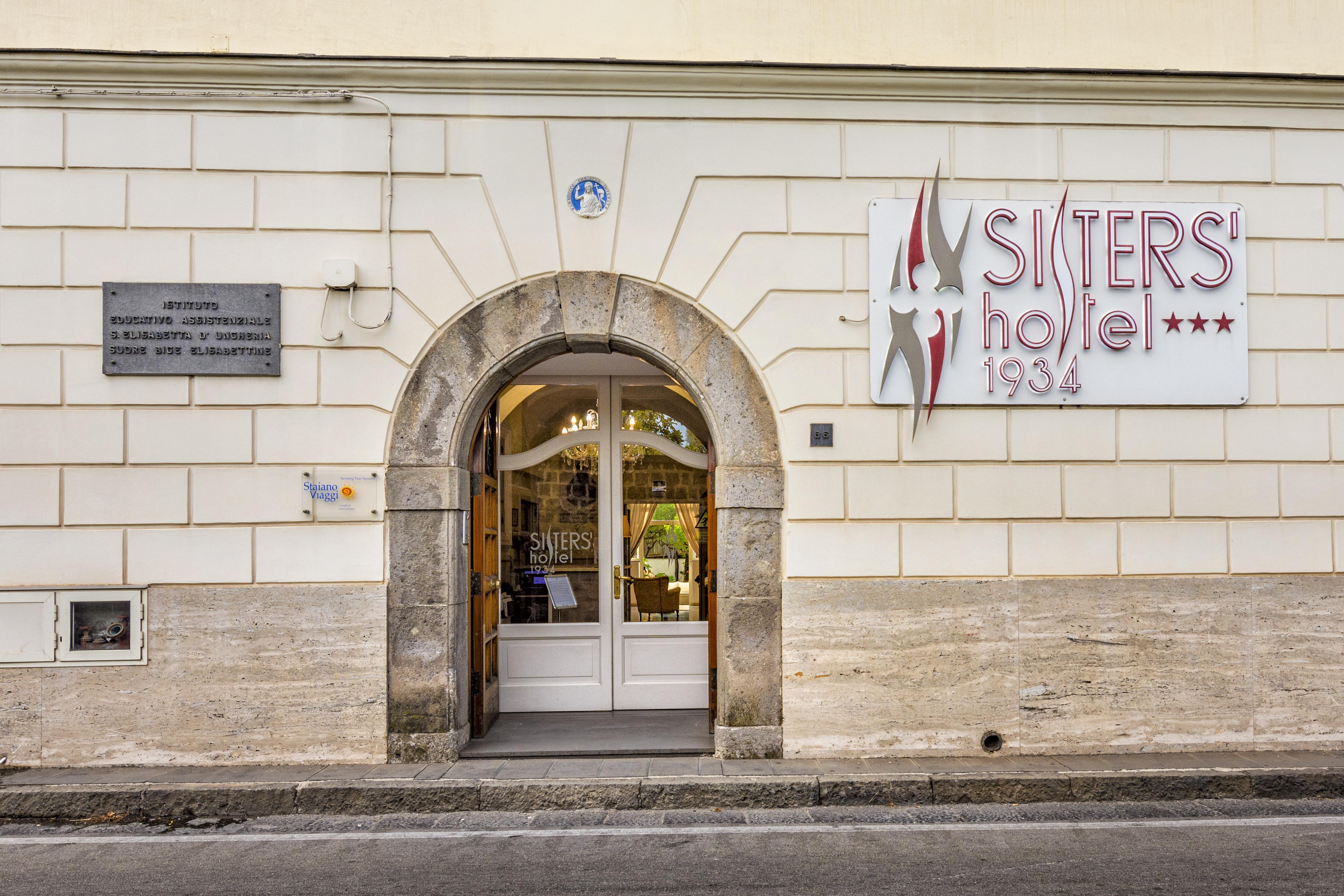 Sisters Hostel Piano di Sorrento Exterior foto